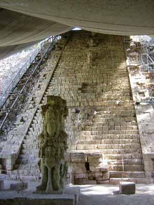 Foto: Honduras-Copán - hieroglyfické schodiště