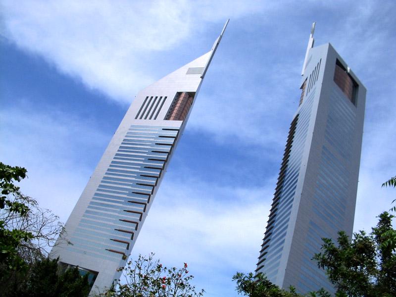 Foto: SAE – Spojené Arabské Emiráty-Emirates Towers