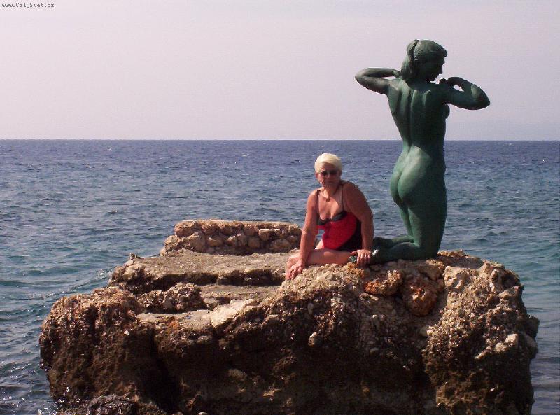 Foto: Mořská panna v Podgoře-při krásném koupání v moři