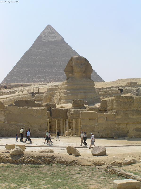 Foto: pyramida se swingou