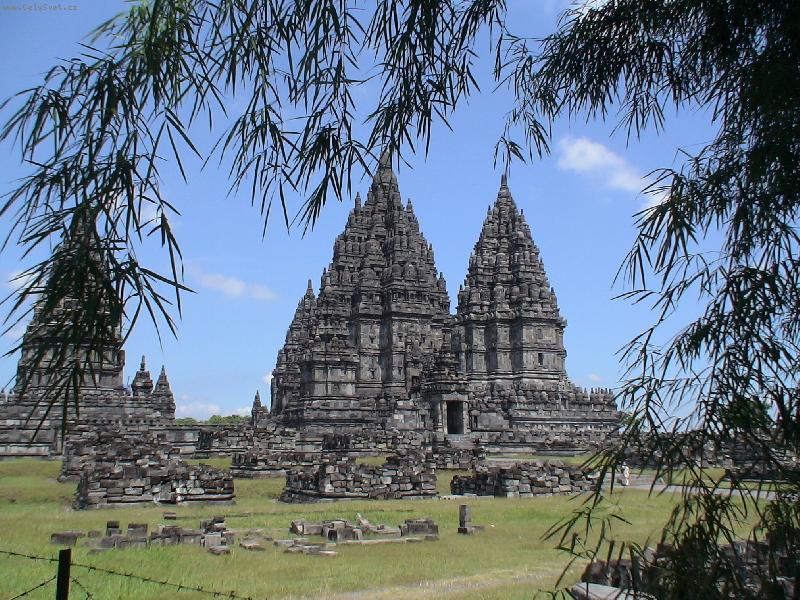 Foto: Hinduistický komplex Prambanan - Jáva