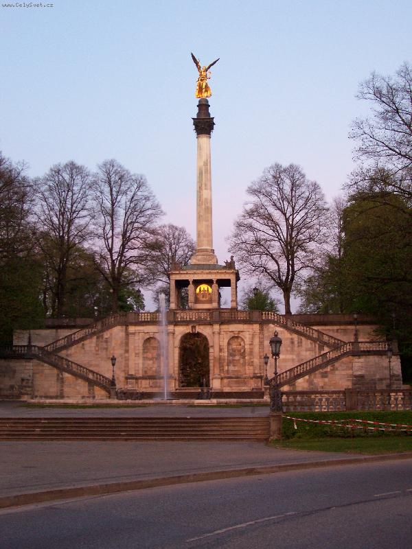 Foto: Mnichov-Friedensengel (Anděl míru)