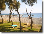 krásná pláž kousek od hotelu Edmark