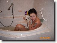 Ráda se koupu i s paničkou