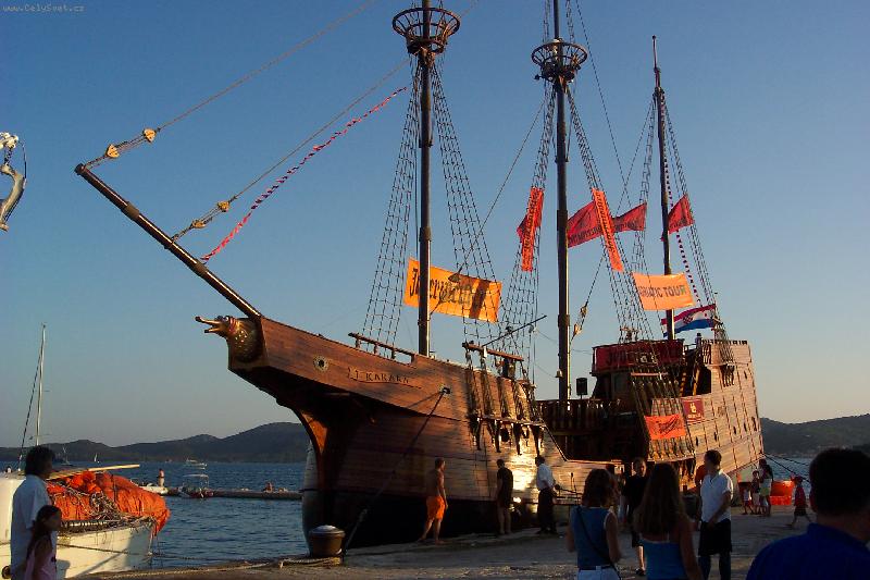 Foto: koráb-romantika v Chorvatsku