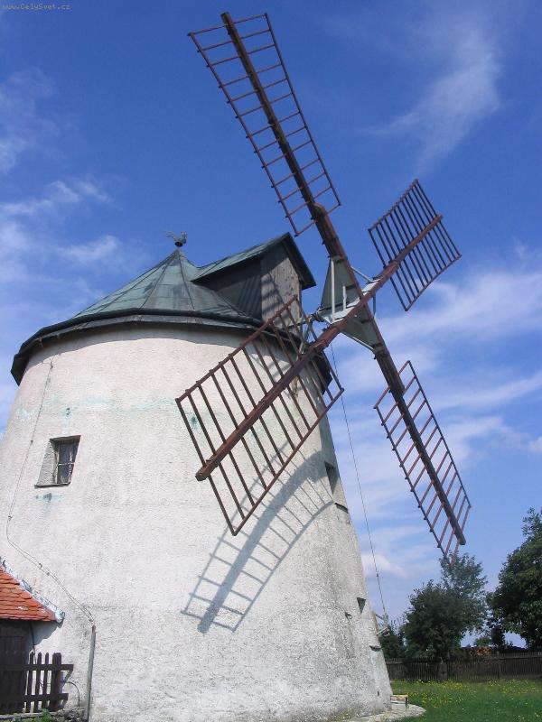 Foto: Mlýn-z dovolemé v Lesné