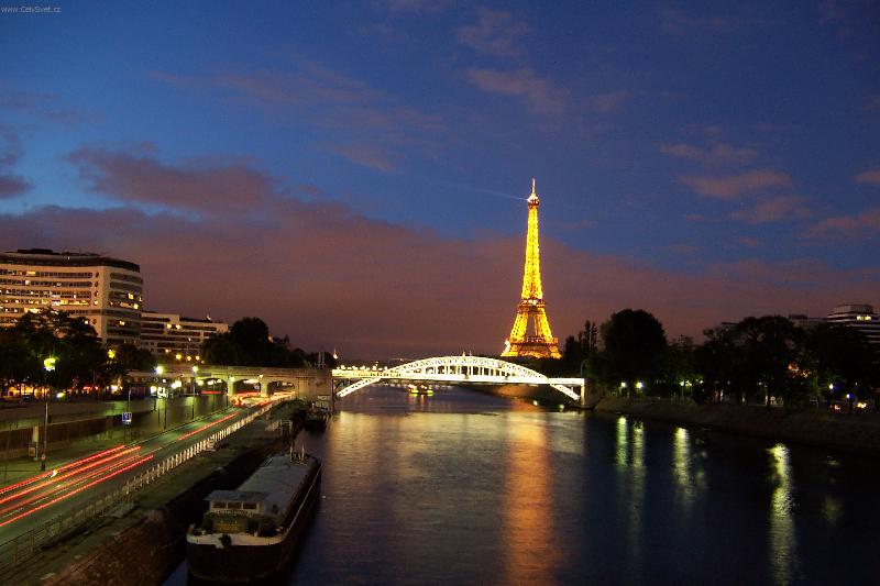 Foto: Noční Paříž