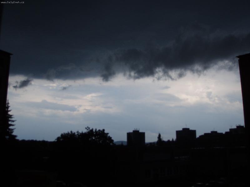 Foto: Krásnýý :o)-Je to vydařený pohled z okna mého pokoje