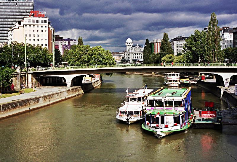 Foto: Vídeň-Vídeň čeká na bouřku