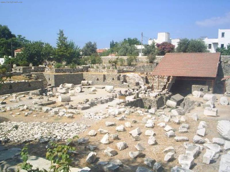 Foto: Mauzoleum - div světa