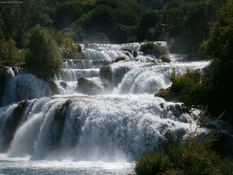 Foto: vodopád -Krka--živá vodička:)