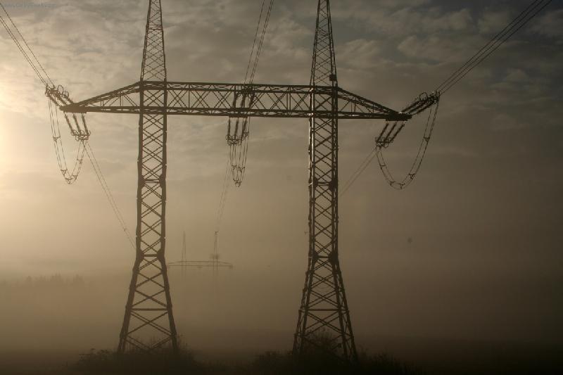 Foto: Energie v mlhách-Stožáry blízko Tater