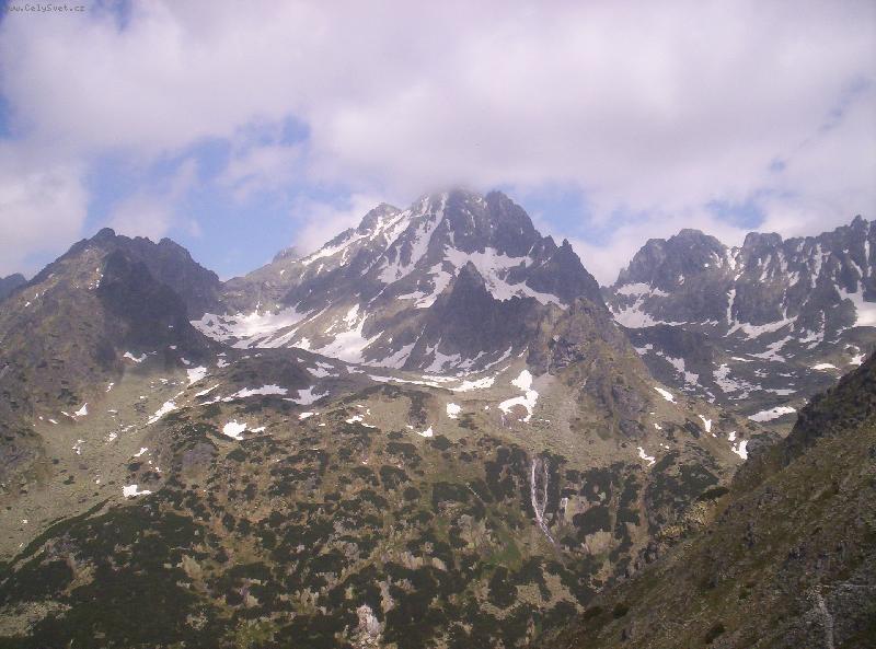 Foto: Až na vrcholky hor-nebesa