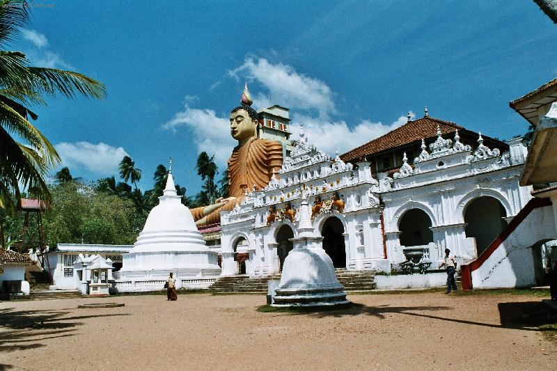 Foto: Buddha-v chrámu Wewurukannala Vihara ve městě Dikwella, největší sedící Buddha na celé Srí Lance