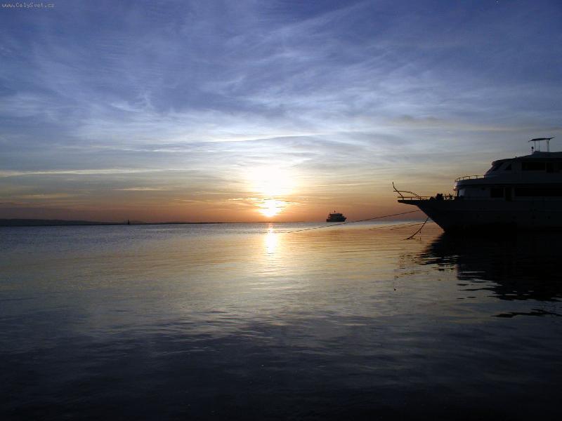 Foto: východ slunce-svítání