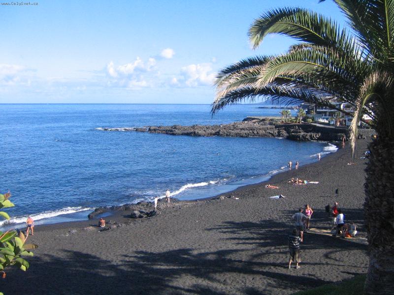 Foto: chráněná lávová pláž-Kanárské ostrovy