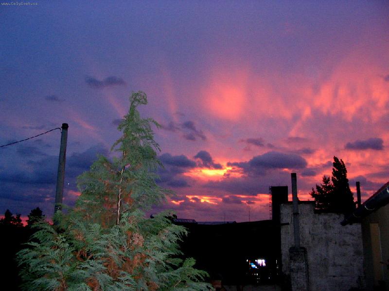 Foto: páteční podvečer-západ slunce 2,6,2006