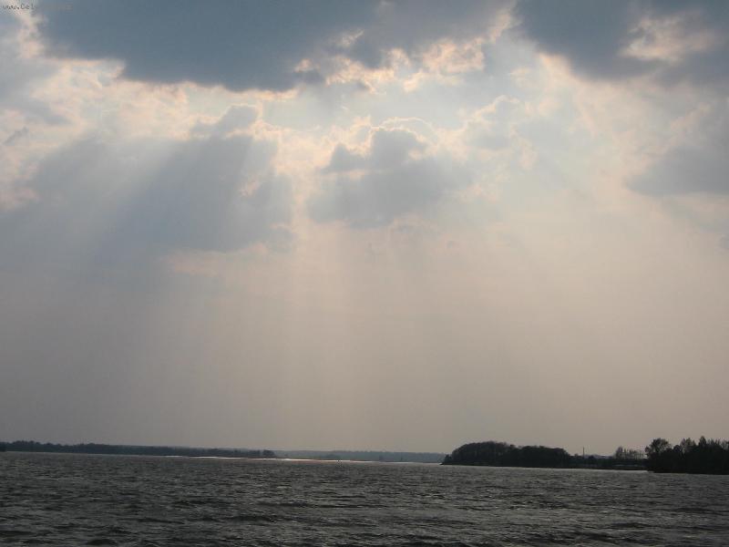 Foto: Pohled z lodě-Novomlýnská nádr u Pasohlávek