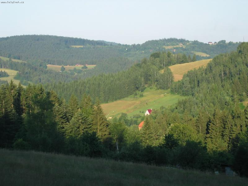 Foto: VALAŠSKÉ KOPEČKY DNES RÁNO-tady ještě houby nerostou, ale je krásně