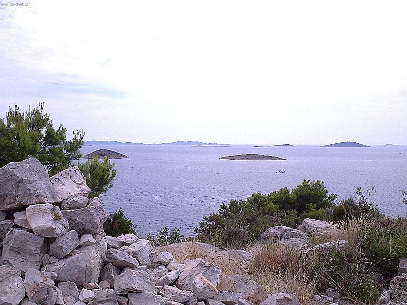 Foto: ostrůvky Kornati-Těžká byla cesta až nahoru.