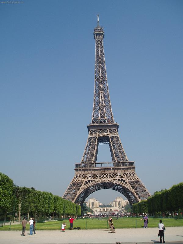 Foto: Eifelova věž-...není nádherná???