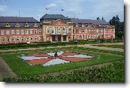 Krásný zámek v Dobříši