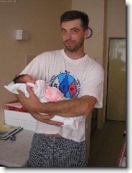 moje dcera s tatínkem v porodnici