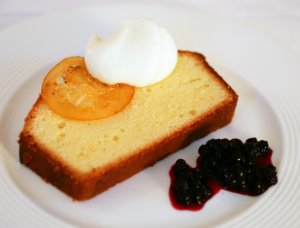 Recept online: Lehký moučník s citronem: Jemný nadýchaný moučník s lahodnou citronovou chutí