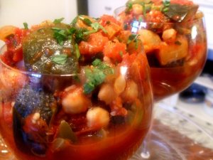 Recept online: Ratatouille: Tradiční francouzský pokrm - dušená okořeněná lilkovitá zelenina s paprikou a rajčaty