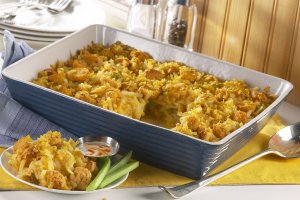 Recept online: Zapékané brambory se sýrem a celerem : Brambory s celerem zapečené s dvěma druhy sýrů a čerstvou strouhankou