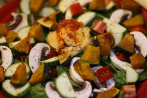 Recept online: Zeleninová směs s houbami: Houbová směs s cuketou, paprikou a mandlemi
